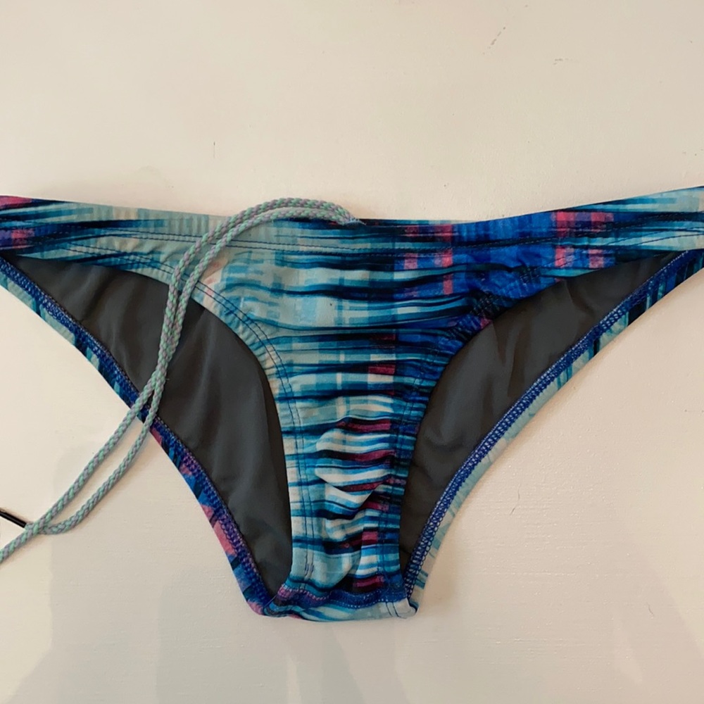 Jolyn Bikini Bottom Size Small